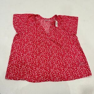 NWT GAP Red Floral Blouse Women’s Large Short Sleeve Lightweight Top